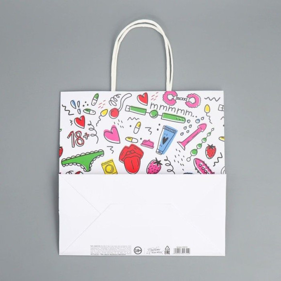 Подарочный крафтовый пакет«18» - 22×22×11 см. Подарочный крафтовый пакет«18» - 22×22×11 см.