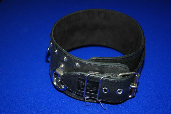 Черный подшитый ошейник с большим кольцом