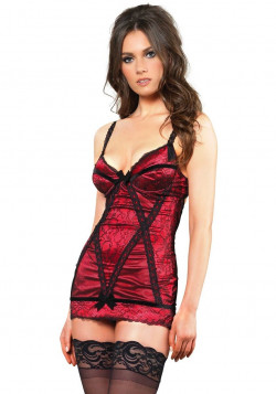 Шикарная сорочка с изысканной отделкой кружевами и лентами