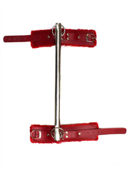Распорка на руки с красными наручниками Распорка на руки с красными наручниками