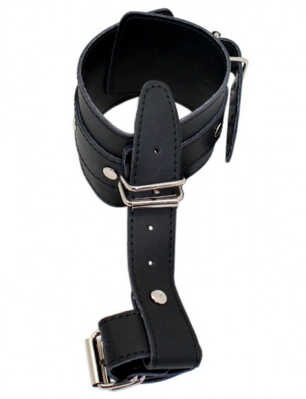 Черная манжета с фиксацией больших пальцев Черная манжета с фиксацией больших пальцев