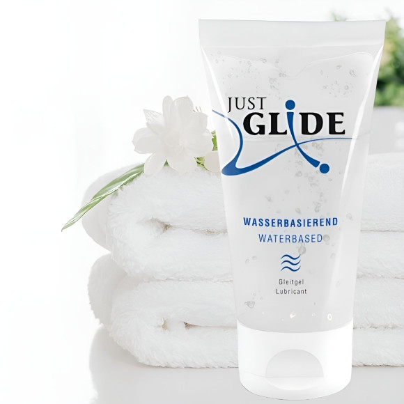 Смазка на водной основе Just Glide Waterbased - 50 мл. Смазка на водной основе Just Glide Waterbased - 50 мл.
